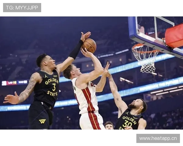 库里19分11助攻勇士轻取热火收获四连胜