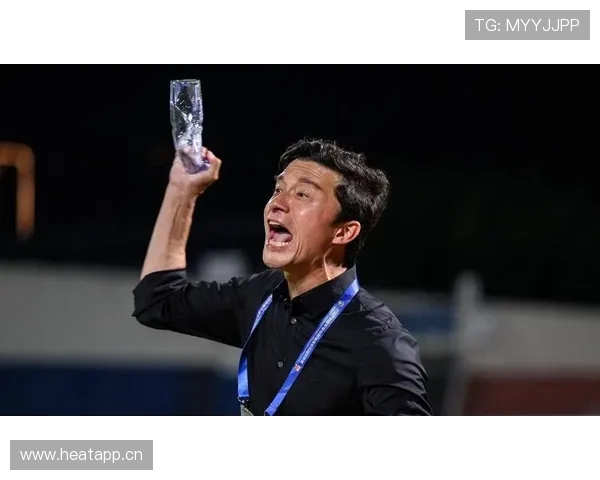 中超升班马票贵 球迷门口抗议